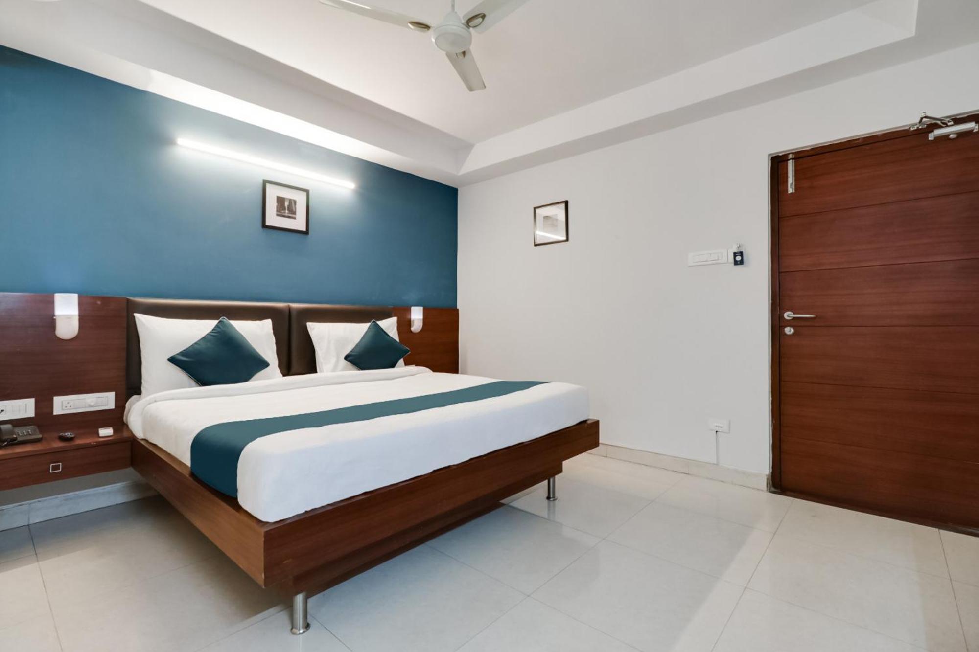 OYO SilverKey 76581 Hotel Stay Inn Maharani Peta Visakhapatnam Bagian luar foto